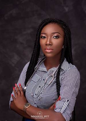 How Do Glueless Wigs Work? | Effortless & Chic Styles