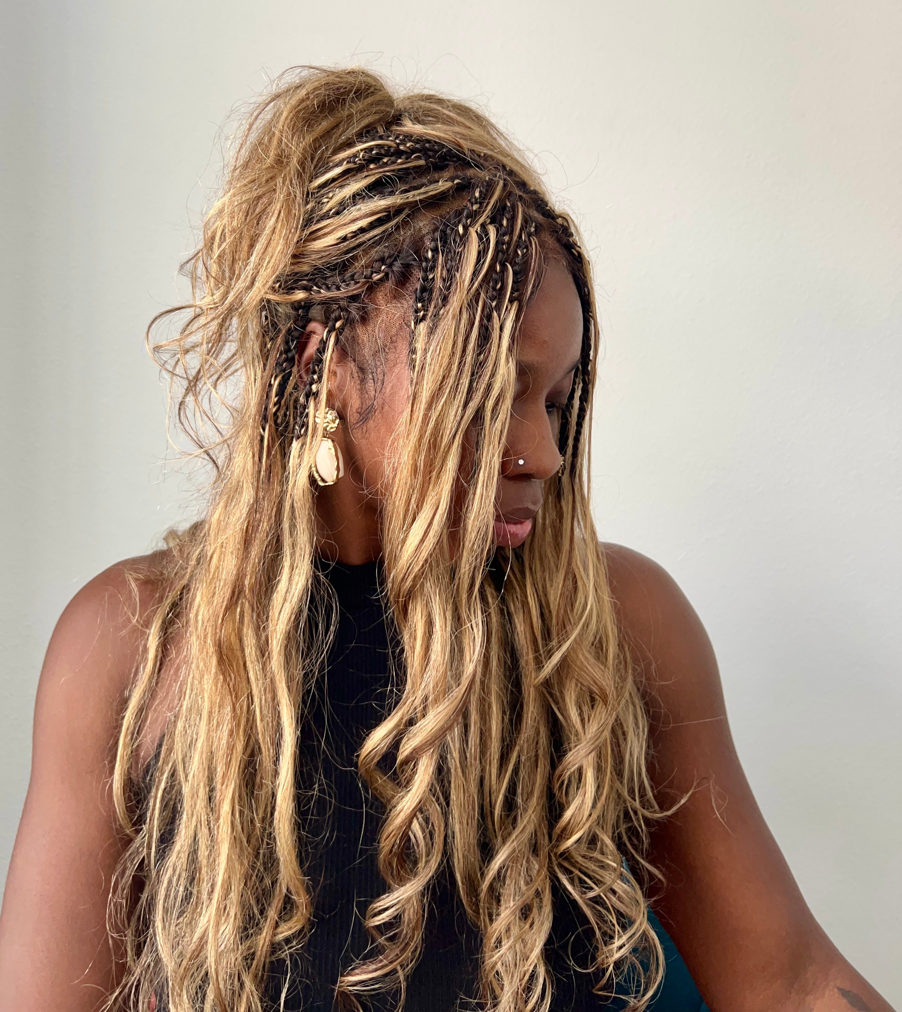 Michelle - Sun-Kissed Caramel Blend Mixed Color 4/27 Pre Bleached Body Wave Boho Braided Wig