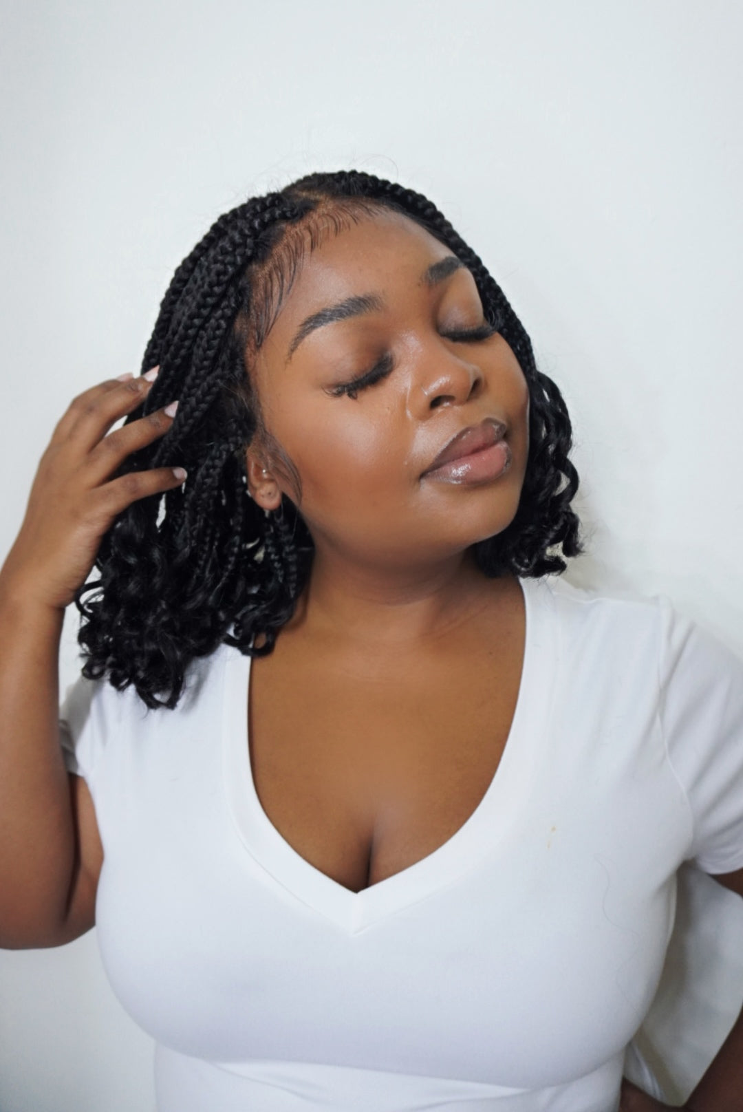 Nina - Short Pre Bleached Swiss HD Full Lace Knotless Box Braided Wig With Human Hair Curly Ends