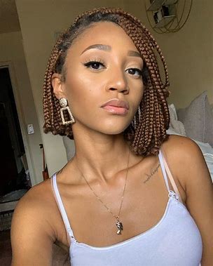 30 Small Knotless Braids Hairstyles for Valentine's Romance