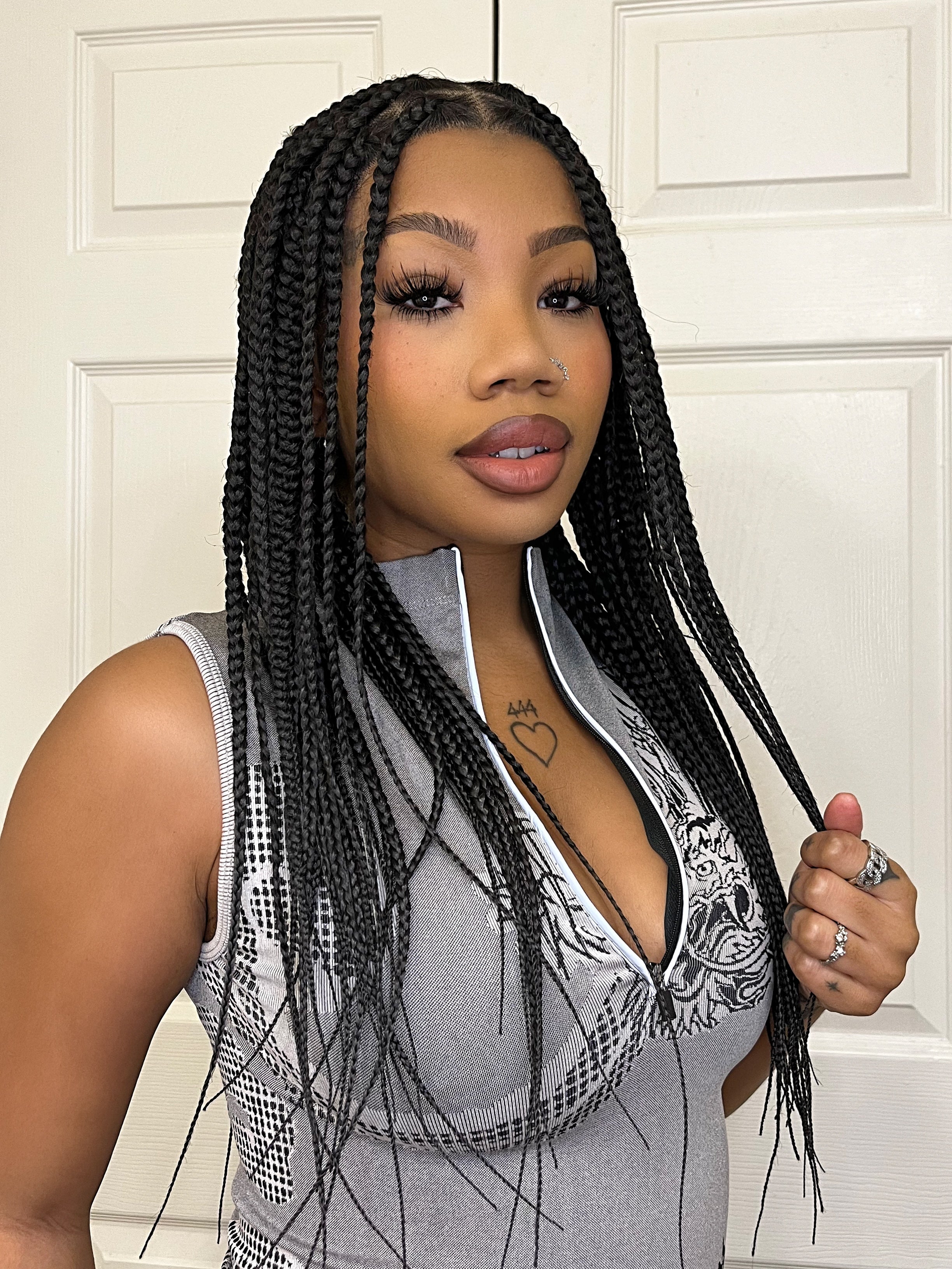 Jaliza 24 Small Box Braids Glueless 5x7 HD Lace Wig JALIZA jaliza-24-small-box-braids-glueless-5x7-hd-lace-wig-jaliza