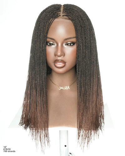 Peluca trenzada sin nudos Mica - Micro trenzas senegalesas pre-decoloradas suizas HD de encaje completo, 799 hebras